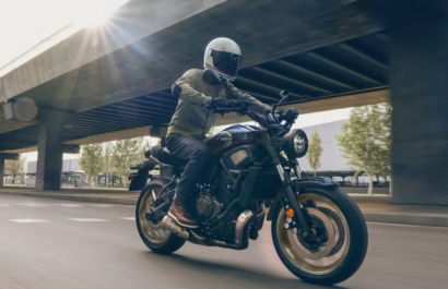 Yamaha XSR700 2024: A Moto Clássica e Versátil